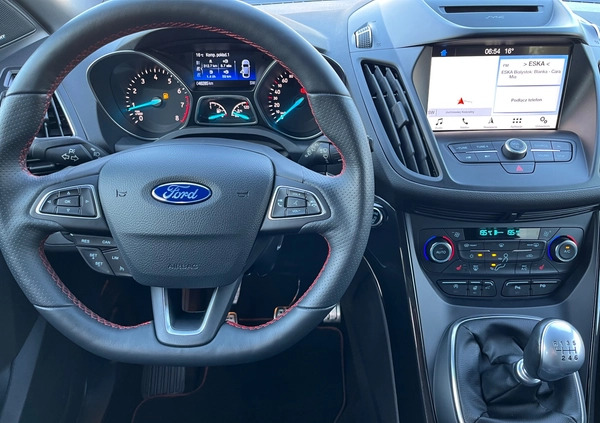 Ford Kuga cena 86900 przebieg: 46000, rok produkcji 2019 z Lubartów małe 596
